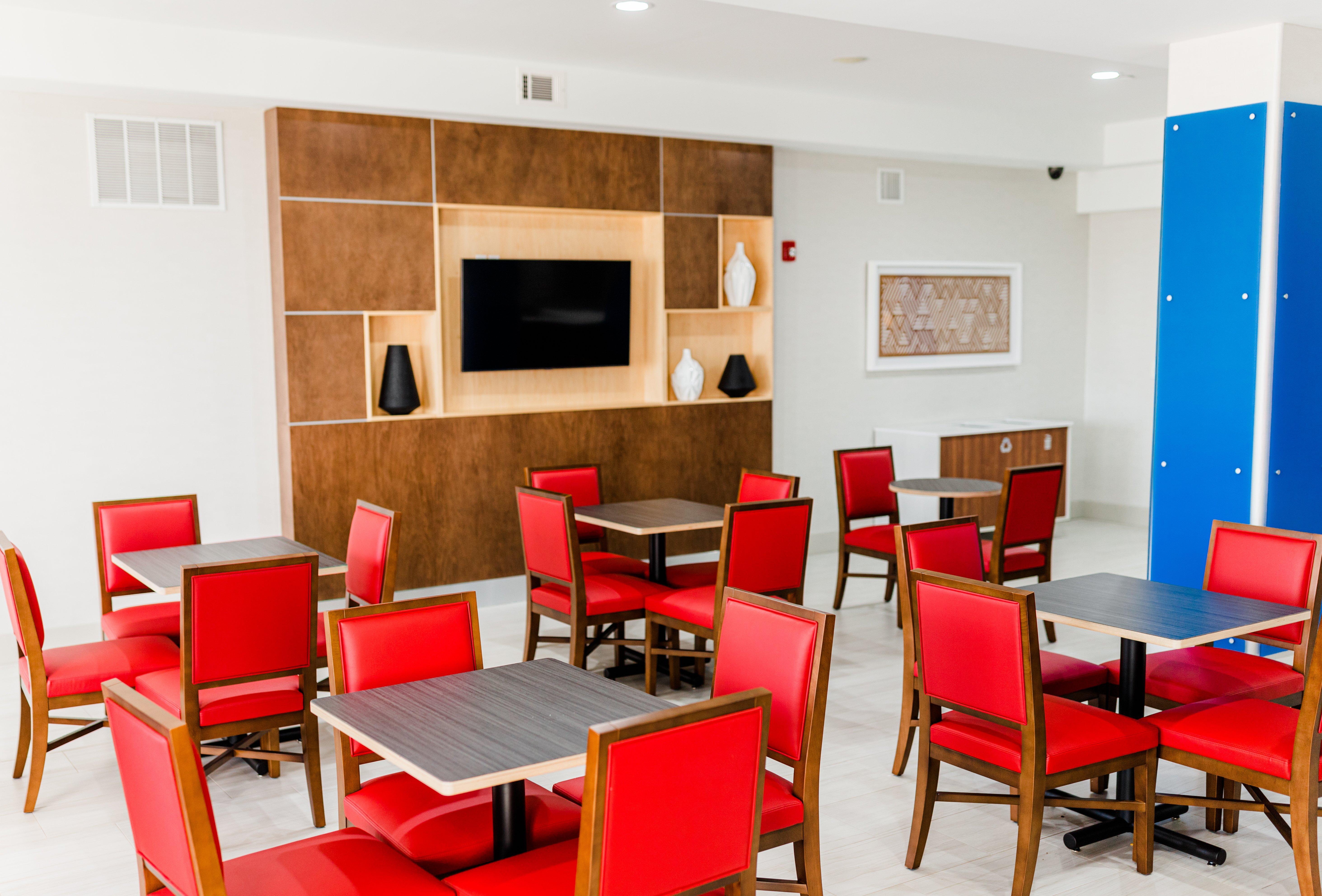 Holiday Inn Express - Andalusia By Ihg Exterior photo