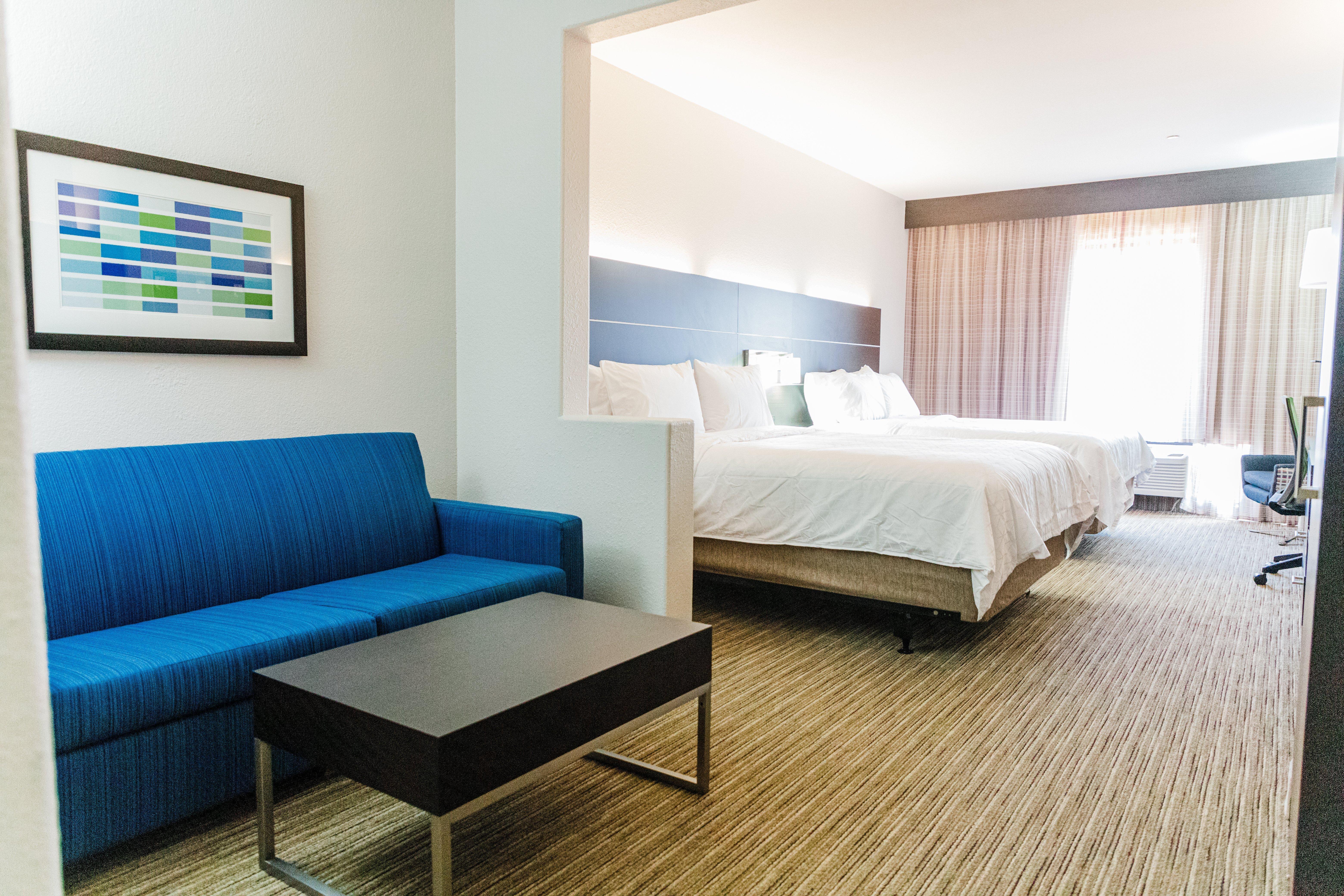Holiday Inn Express - Andalusia By Ihg Exterior photo